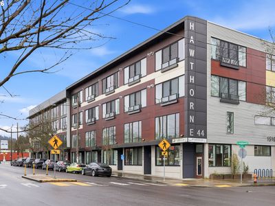 4426 SE Hawthorne Blvd #102