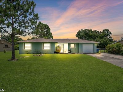2202 Parkview Dr