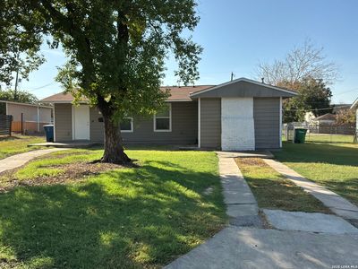 760 LINDA LOU DR