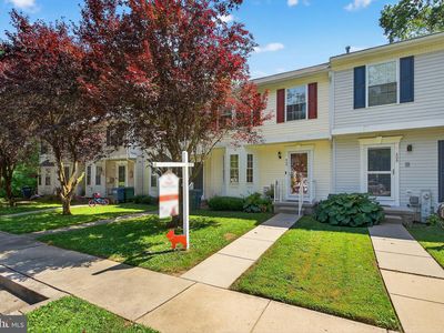 407 Woodedge Garth