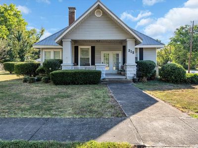 215 N Polk St
