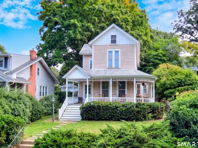 21 East Avenue