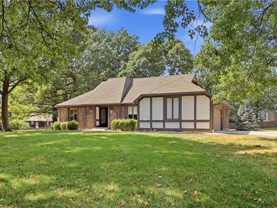 Property at 12820 Sagamore Rd, Leawood, KS