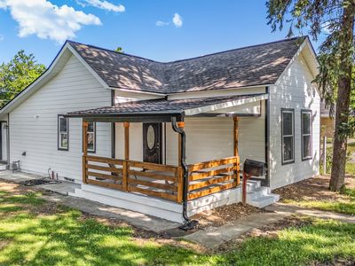 2710 N Sherman Dr