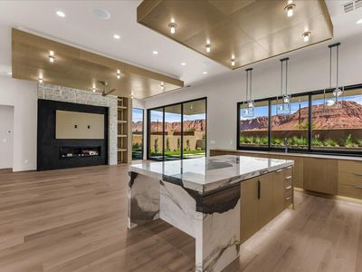 556 W Wild Indigo Way
