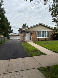 6127 W 79th Pl