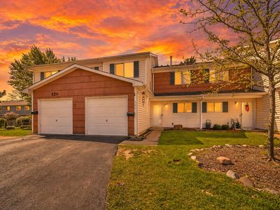 Property at 526 Alton Ct, Carol Stream, IL