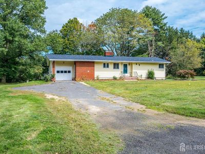 93 Conover Rd