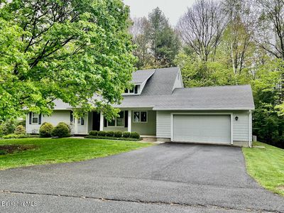 70 Galway Ct