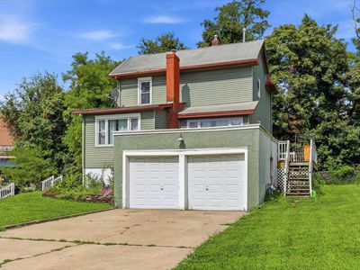 1209 W Kings Hwy