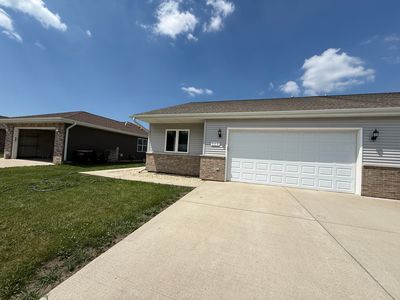 924 W Bergera Rd