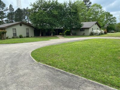 37 Windlass Dr