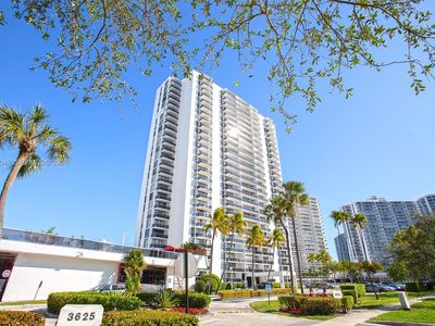 3675 N Country Club Dr APT 1102