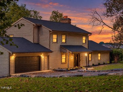 1094 Paul Bacon Rd