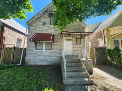 7403 S Dante Ave