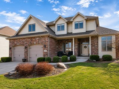 669 Davis Cir