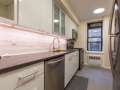 345 Webster Ave APT 5T