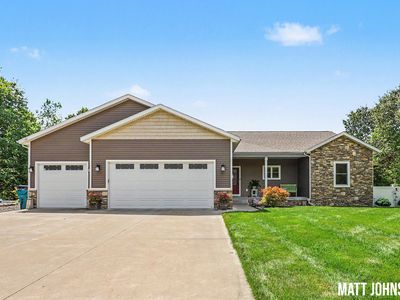 5589 Heritage Dr