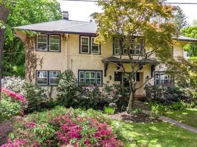 825 Highland Ave