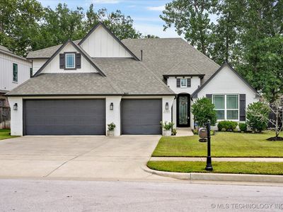 11919 S 68th East Ave