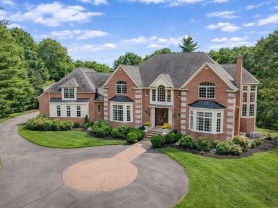 8 Stratford Way