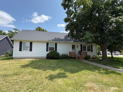 310 NW Poplar Ave