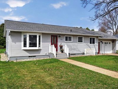 910 16TH STREET SOUTH