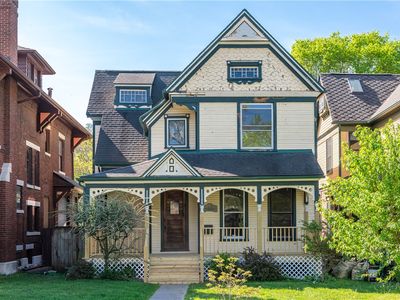 320 Park Dr