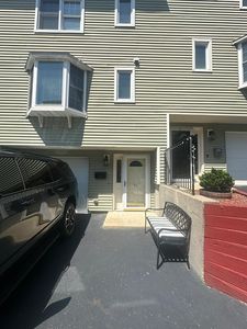 50 Gates St #1