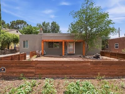 2726 Santa Clara Ave SE