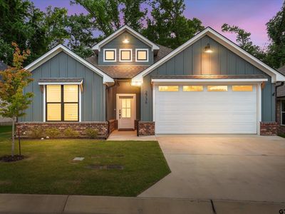 2736 Royal Village Way