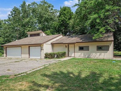 Property at 983 Meadowbrook Dr, Mount Pleasant, MI