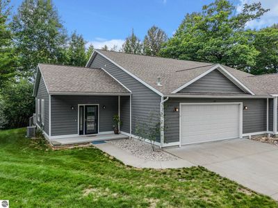 Property at 137 Davidsen Shores Dr, Cadillac, MI