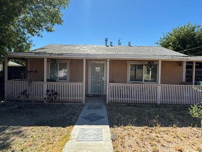 1237 Center Ln