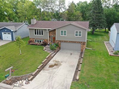 3225 Center Lake Dr