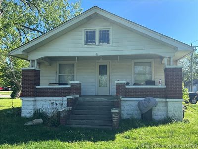 225 E State Road 60