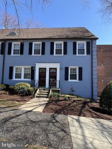 2002 38th St SE Unit B