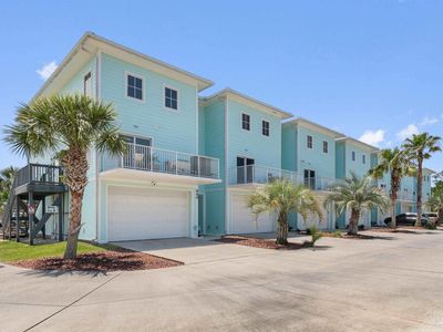 940 Sound Harbor Cir