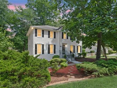 3320 Devaughn Dr NE