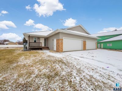 4900 & 4902 S Kalen Pl