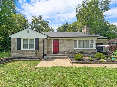 4110 N Drexel Ave