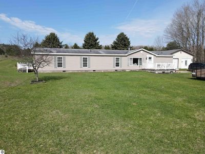 305 N Advance Rd