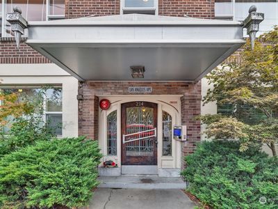 214 Summit Avenue E UNIT 308