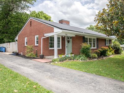 708 N Maple Ave