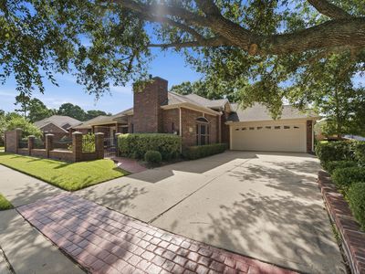 515 Pine Ridge Ct