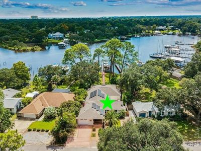 201 Edgewater Dr