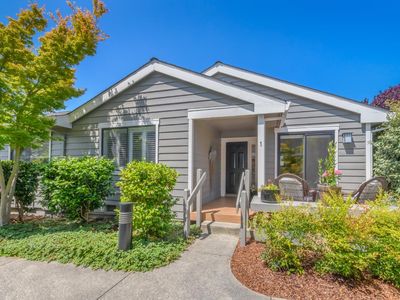 1 Drakes View Circle