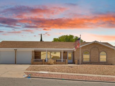 316 Garden Grove Ln