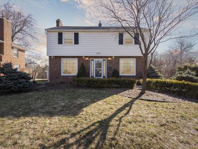 1330 Woodcliff Dr SE