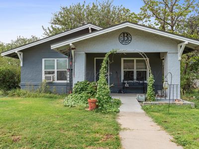 Property at 710 Goodnight St, Clarendon, TX